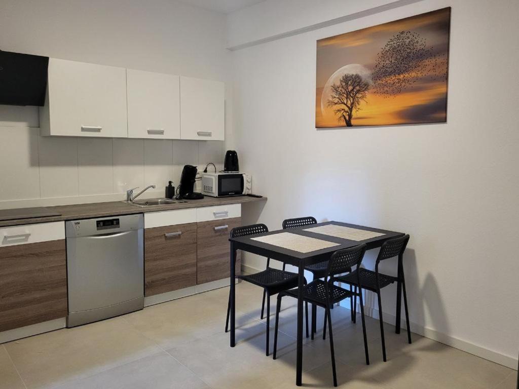 Monteurzimmer Mit Zwei Einzelnen Betten In Einer 3Zi Wohnung Mit Kuche Und Bad Osnabrueck Exterior photo